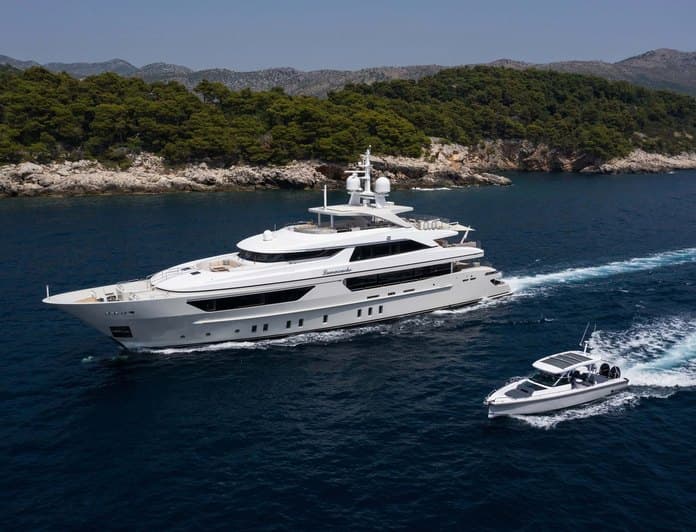 LAMMOUCHE yacht — 44m Sanlorenzo motor yacht