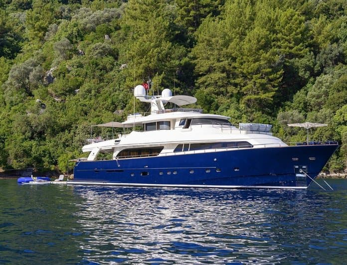 HAG yacht — 30.8m Custom Line motor yacht