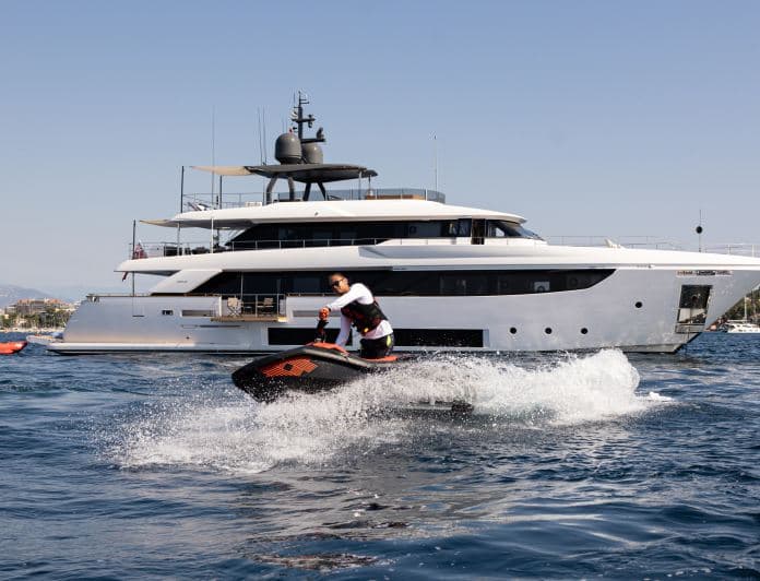 HAIAMI I yacht — 33m Custom Line motor yacht