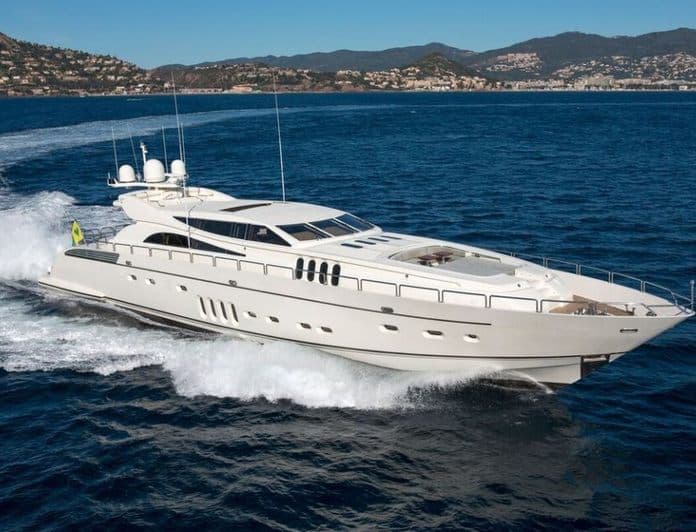 EOL B yacht