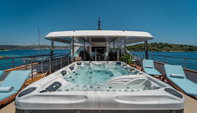 RIVA yacht — Riva Yacht 2
