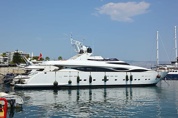 PAREAKI II yacht — 40m Maiora motor yacht
