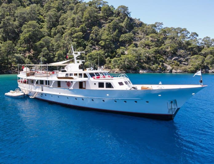 ALHAMBRA yacht — 35.42m Feadship motor yacht