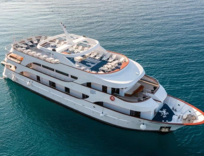 AMALIA yacht — 38.76m Custom motor yacht