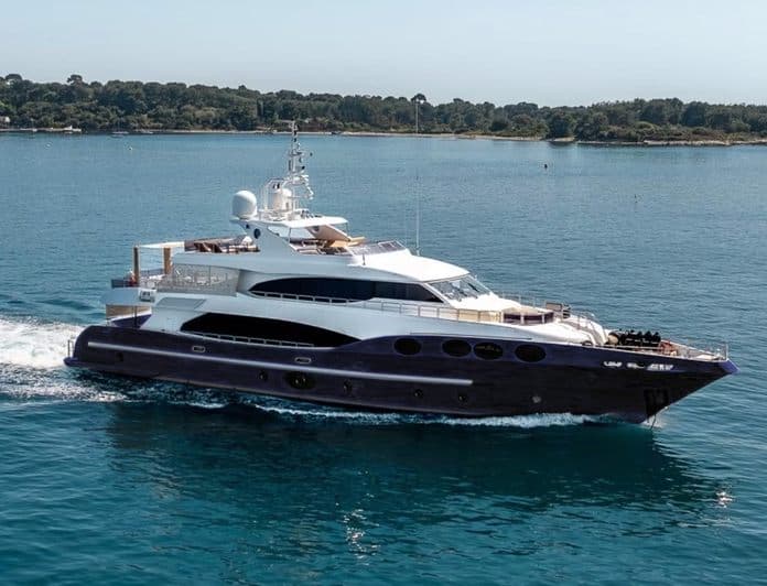 GRAND CRU yacht — 38.4m Gulf Craft motor yacht