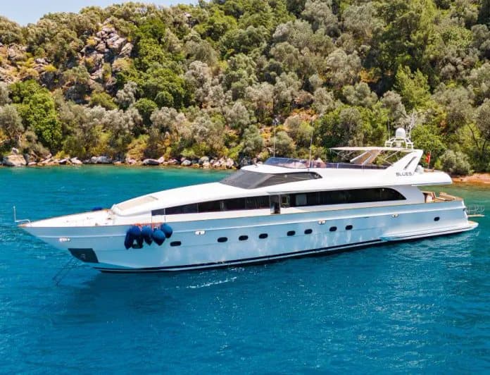 BLUES yacht — 30.5m SES Yachts motor yacht