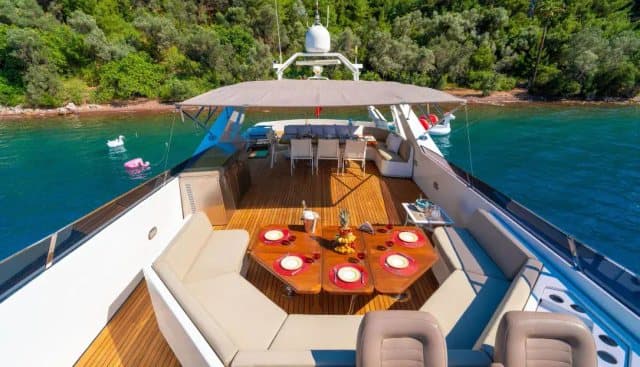 BLUES yacht — Blues Yacht 2