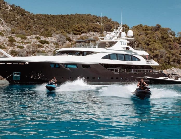 ZIA yacht