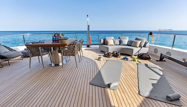 WAVE yacht — Wave Yacht 4