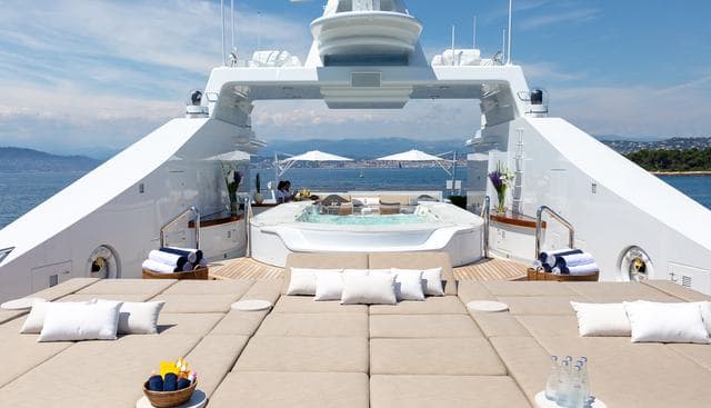 TREEHOUSE yacht — Treehouse Yacht 3