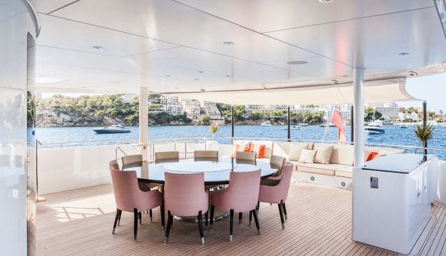 DAISY D yacht — Daisy D Yacht 4