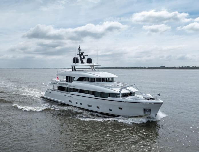 LUMIÈRE yacht — 38.4m Moonen motor yacht
