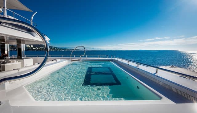 STARBURST IV yacht — Starburst IV Yacht 3