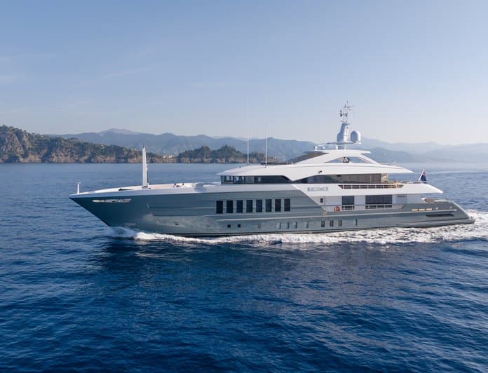 RELIANCE yacht