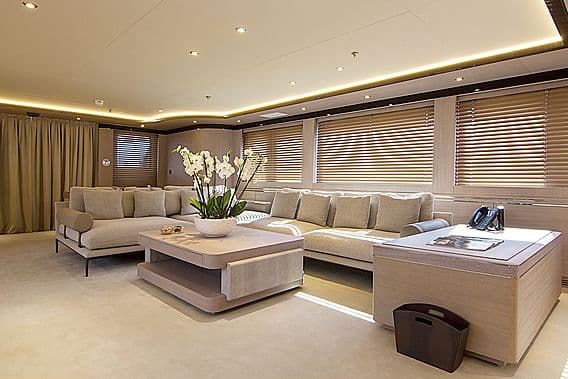 INVADER yacht — Invader Yacht