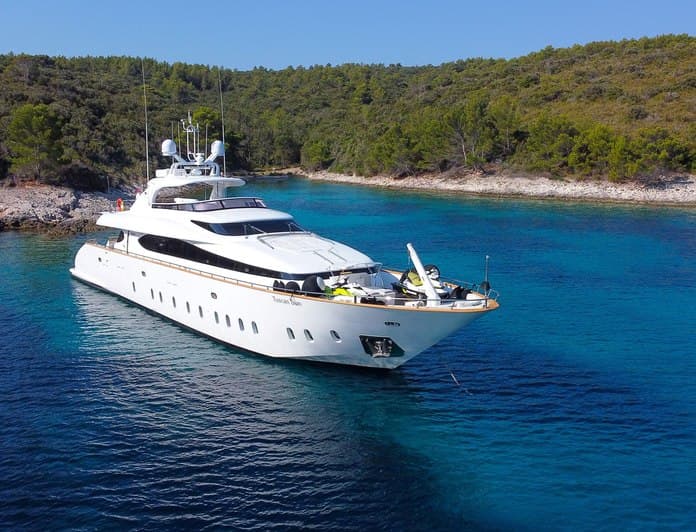 TUSCAN SUN yacht — 32.5m Maiora motor yacht