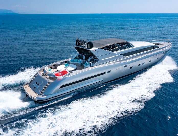 LAUREN V yacht — 32m Mangusta motor yacht