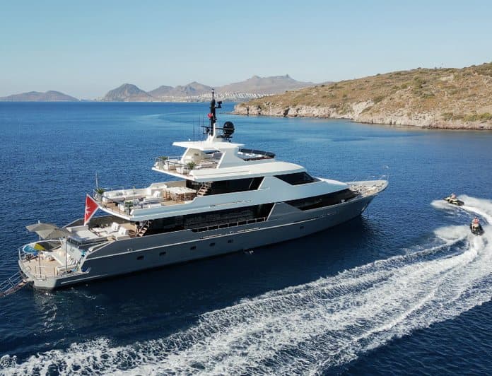 ILLUSION 2 yacht — 40m Lloyds Ships motor yacht
