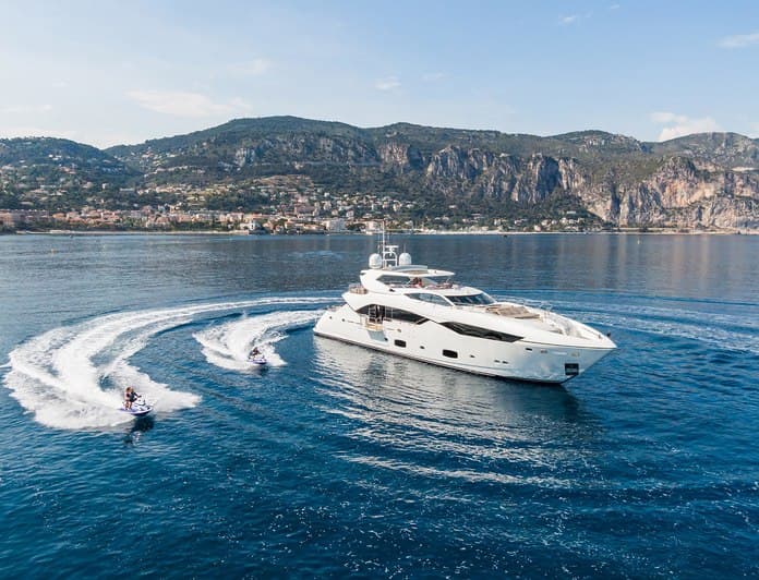MAORO yacht — 34.53m Sunseeker motor yacht