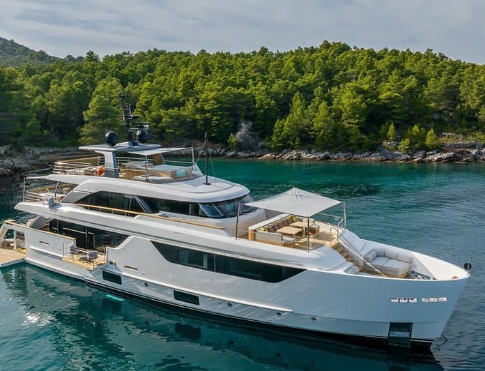 EROS yacht