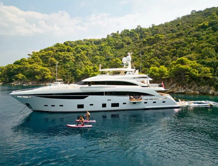 MIRAGE IV yacht — 40.16m Princess motor yacht