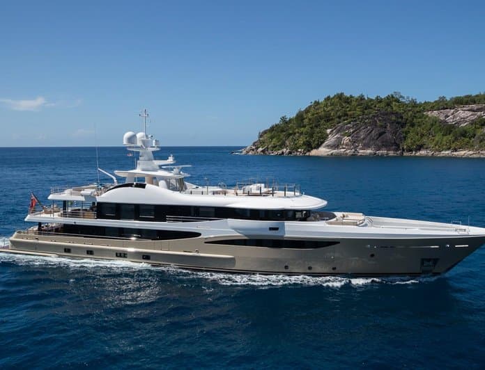 AMIGOS yacht