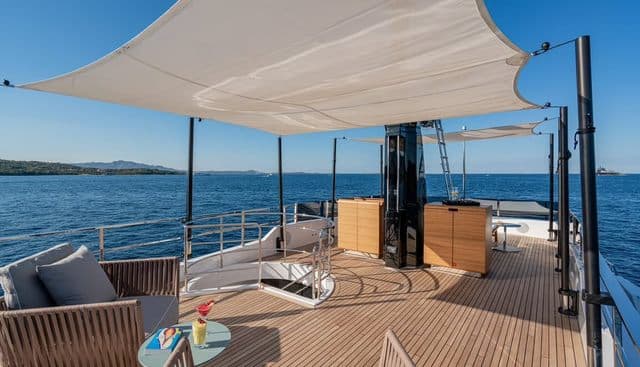 TWINS yacht — Twins Yacht 3