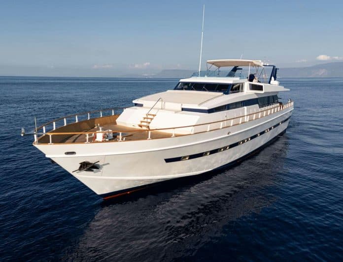 OLGA yacht — 30.3m Cantieri di Pisa motor yacht