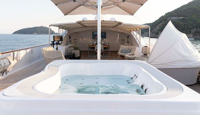 SOPHIE BLUE yacht — Sophie Blue Yacht 3