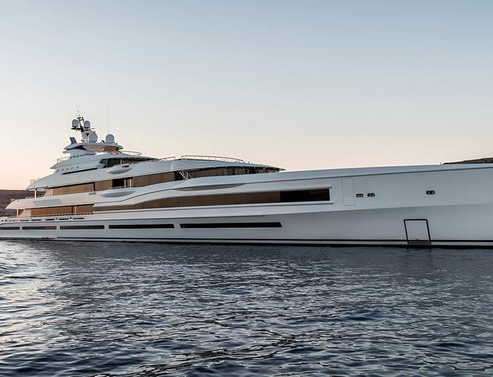 MAR yacht
