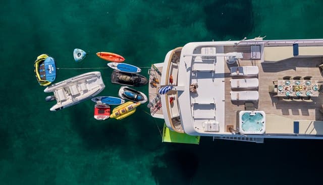 LADY RINA yacht — Lady Rina Yacht 5
