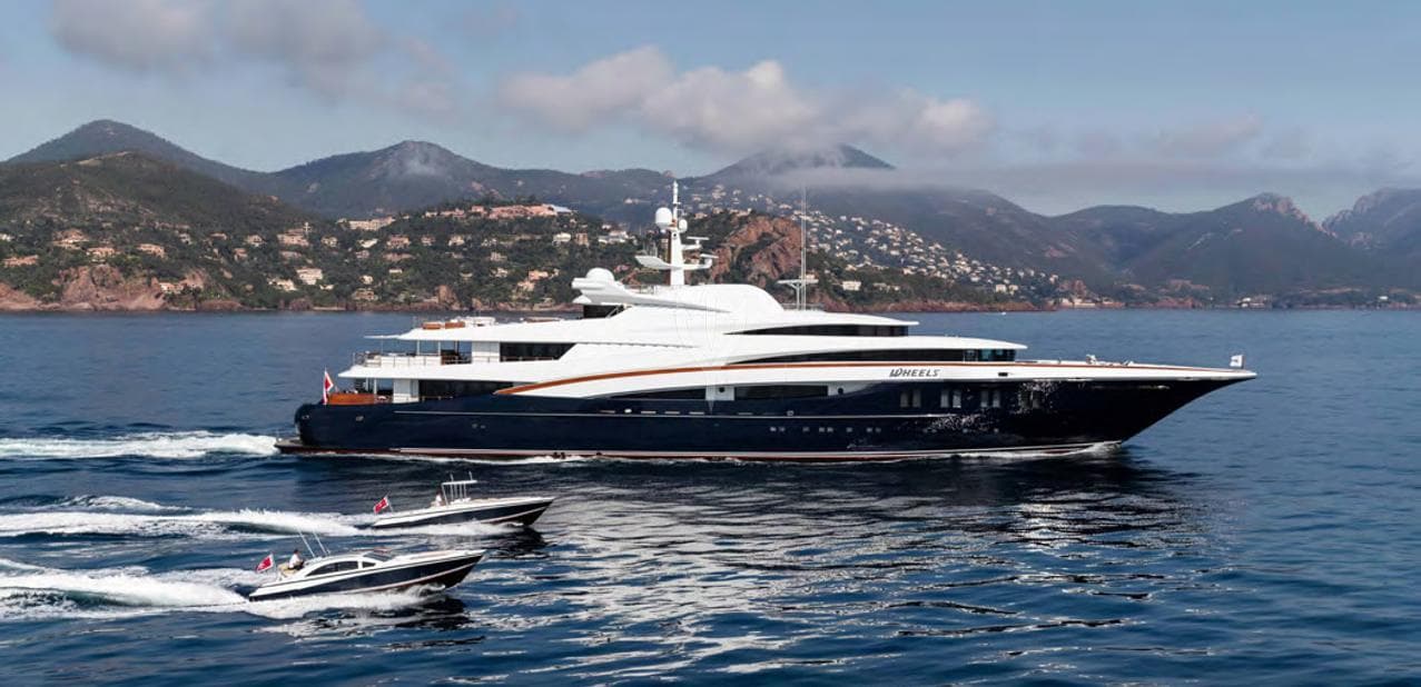 WHEELS yacht