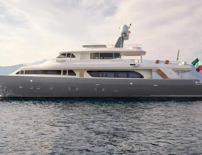 ZIA CANAIA yacht — 31m Custom Line motor yacht