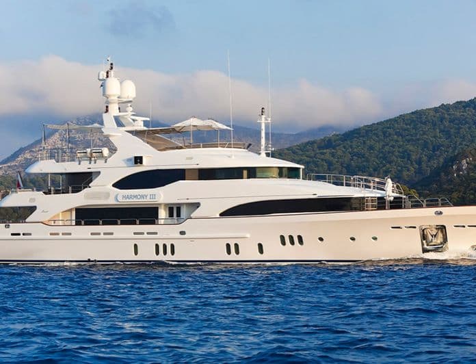 EVERBLUE yacht — 43.61m Benetti motor yacht