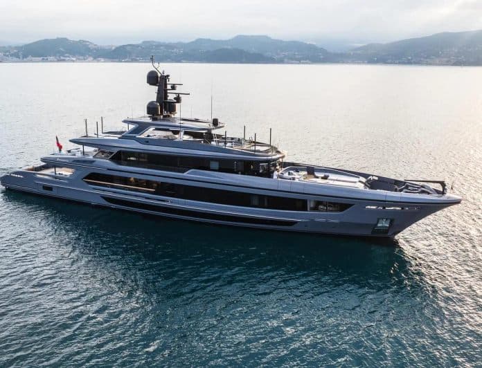 AKULA yacht