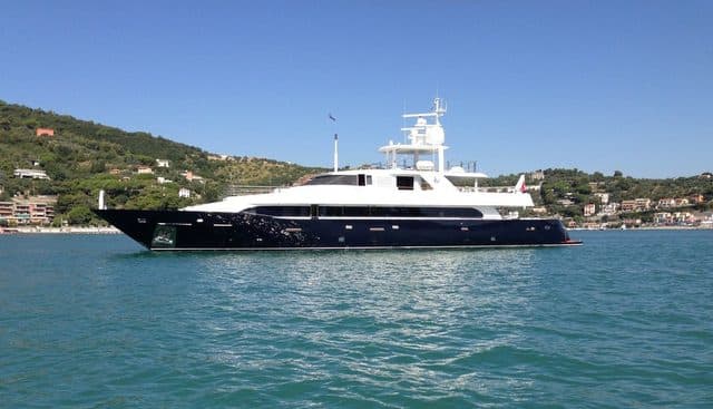 LADY IN BLUE yacht — Lady in Blue Yacht 2