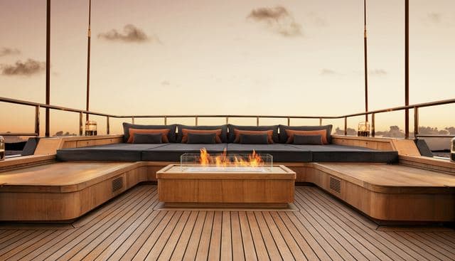 RH THREE yacht — RH Three Yacht 2
