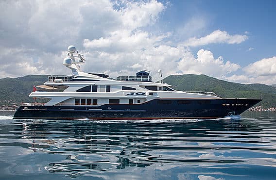 JO I yacht