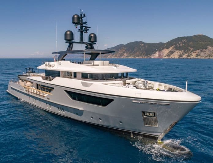 MYKO yacht
