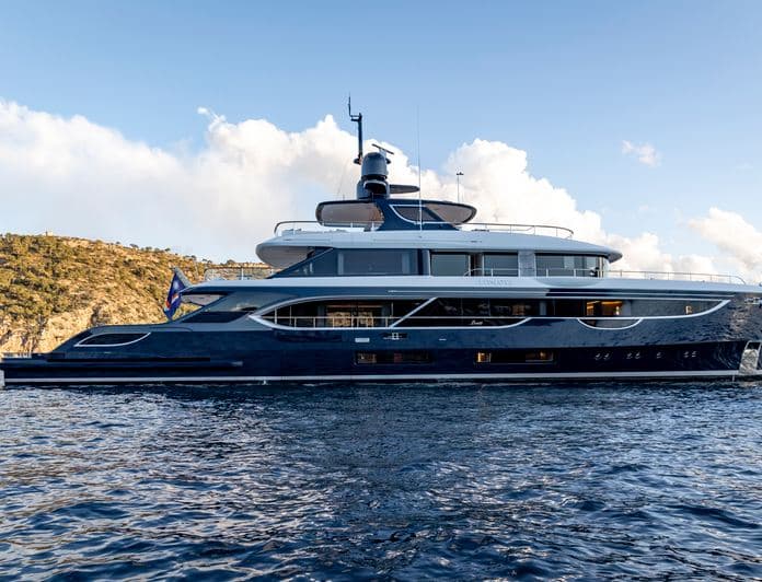 LIV LOVE yacht