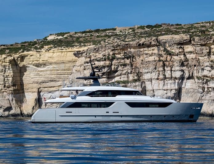 UNIQUE S yacht